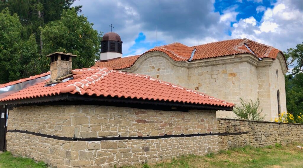 Село Медвен църквата