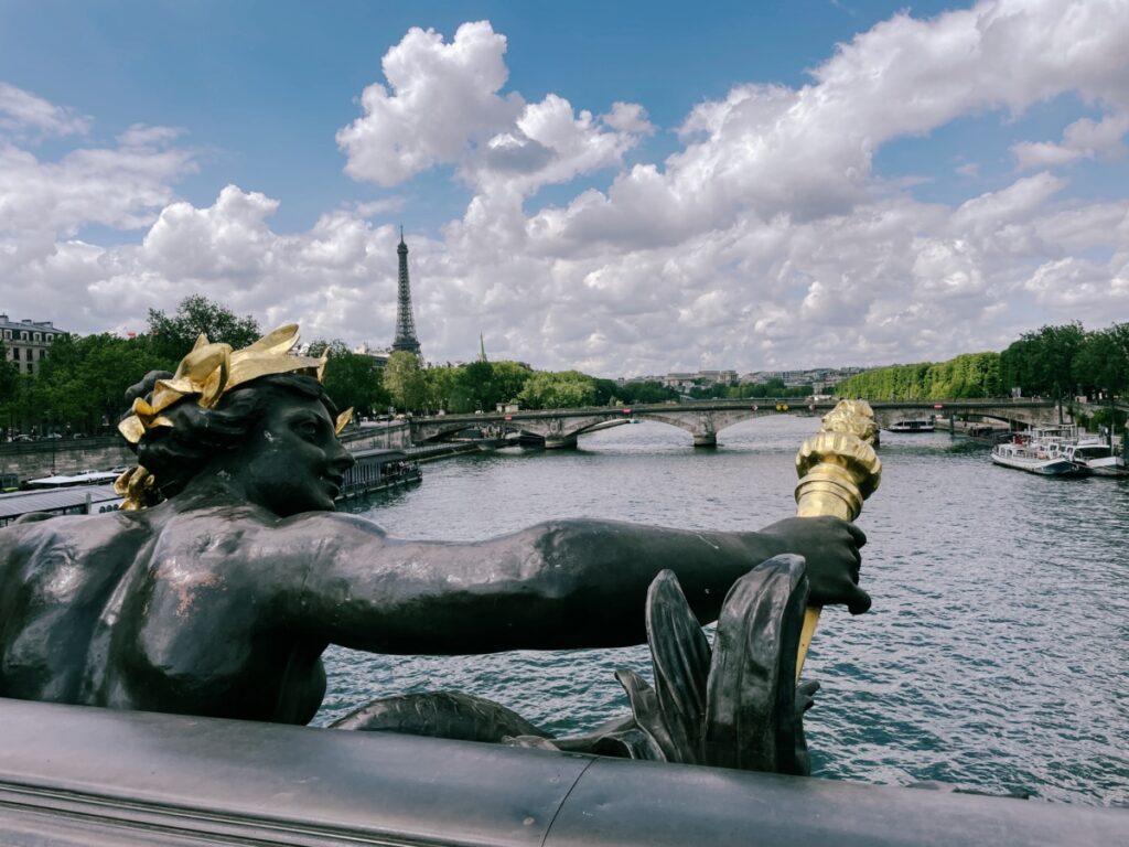Грешки в Париж Мостът Александър