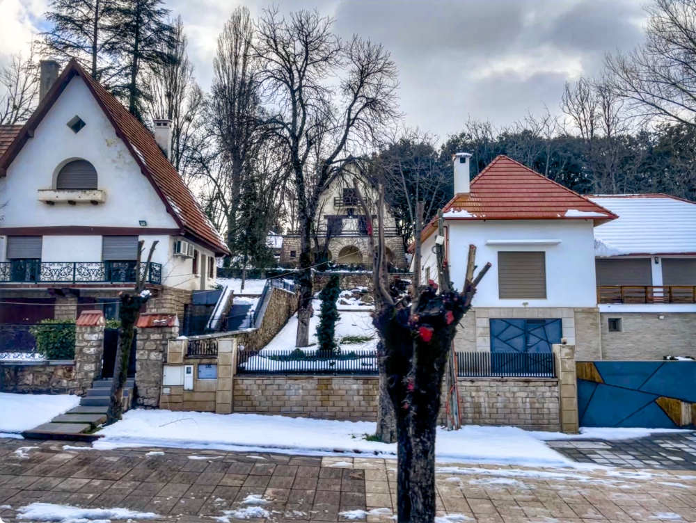 Какво да видите в Мароко ски курорта Ифран